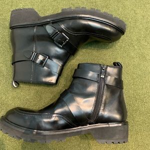 One of a kind Nicole Miller bootie